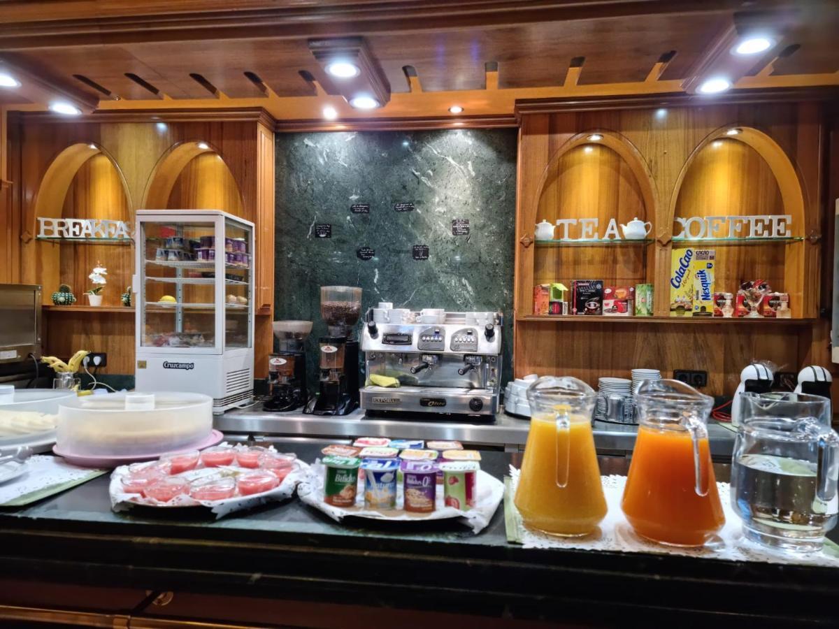 Hotel Jardin De Aranjuez Ngoại thất bức ảnh