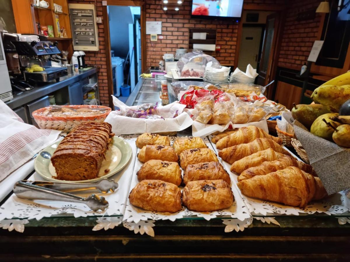 Hotel Jardin De Aranjuez Ngoại thất bức ảnh