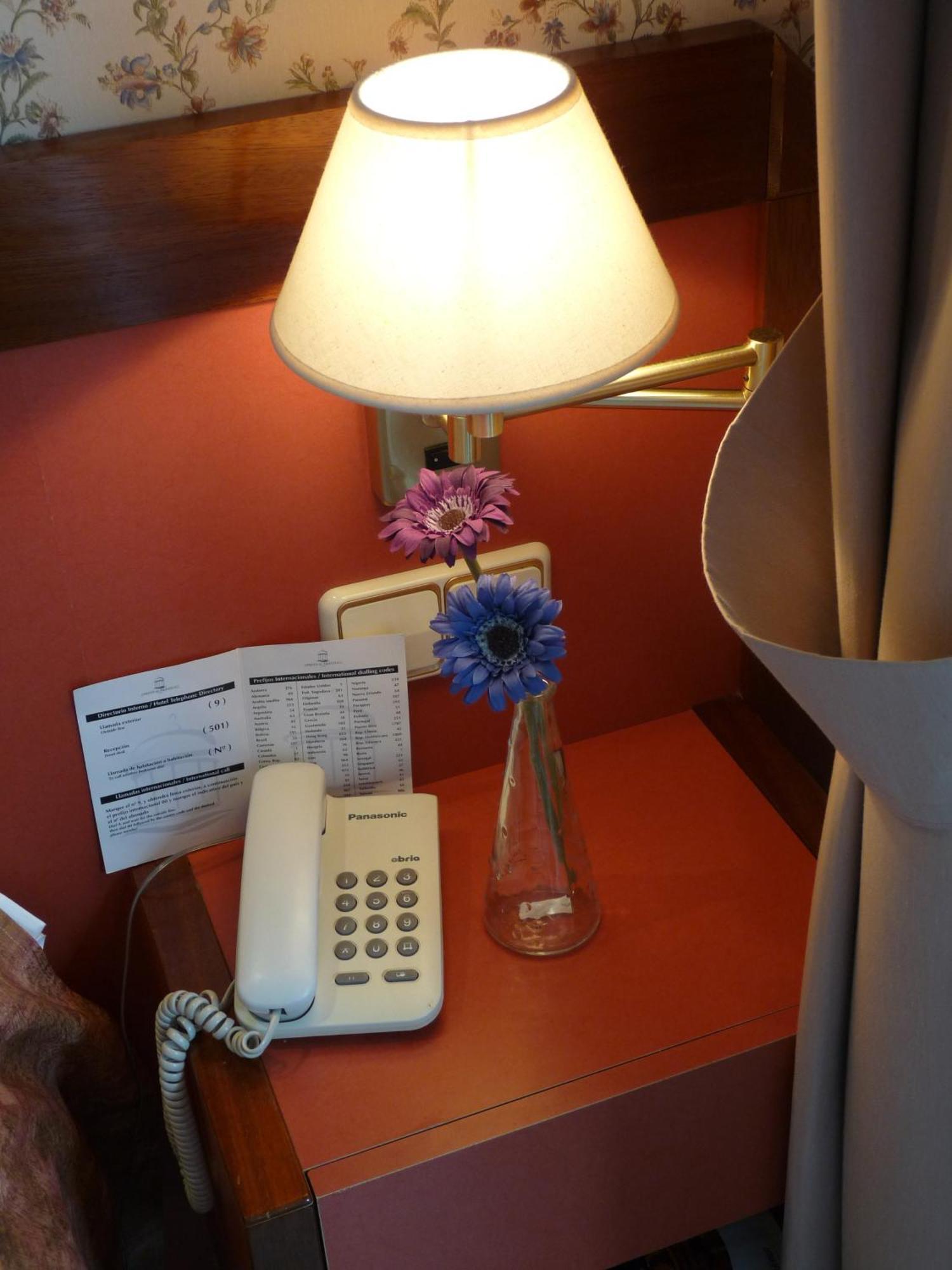 Hotel Jardin De Aranjuez Phòng bức ảnh