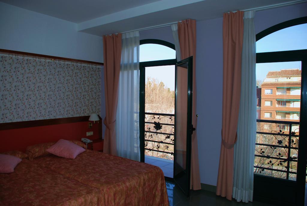 Hotel Jardin De Aranjuez Ngoại thất bức ảnh