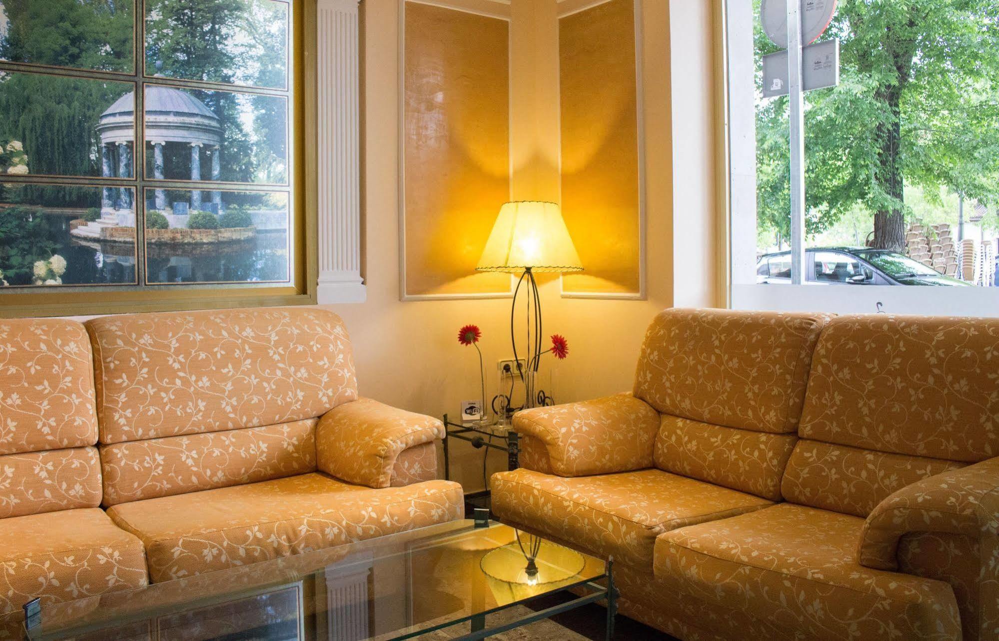 Hotel Jardin De Aranjuez Ngoại thất bức ảnh