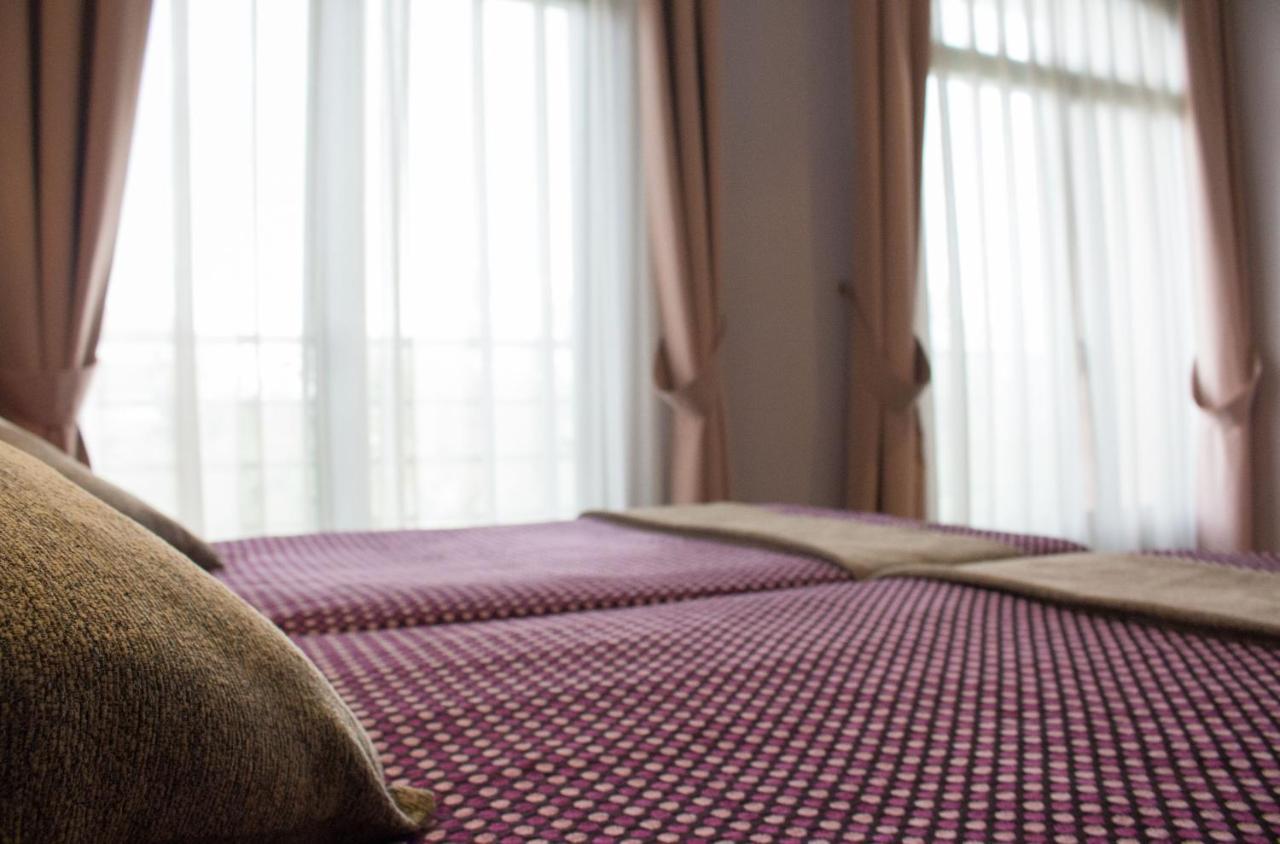 Hotel Jardin De Aranjuez Ngoại thất bức ảnh